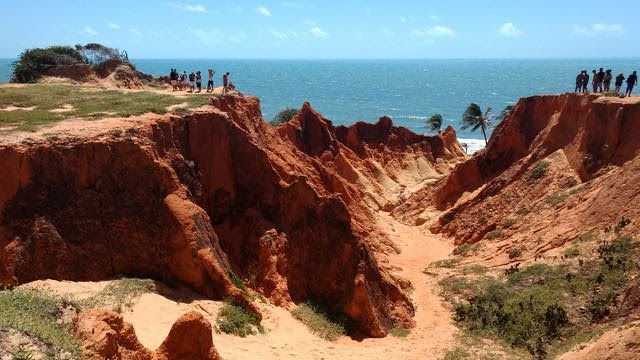 praia-do-morro-branco-fortaleza-ceara-4bus